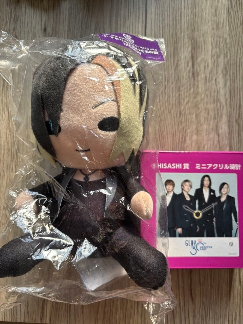 HISASHI ぬいぐるみ・ミニアクリル時計セット