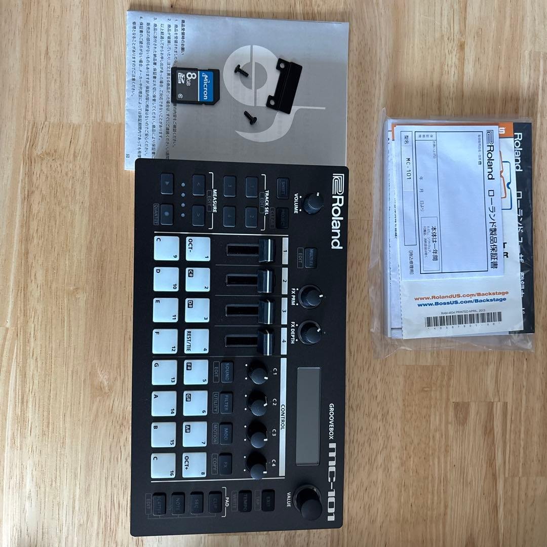 DJ機材 Roland MC-101