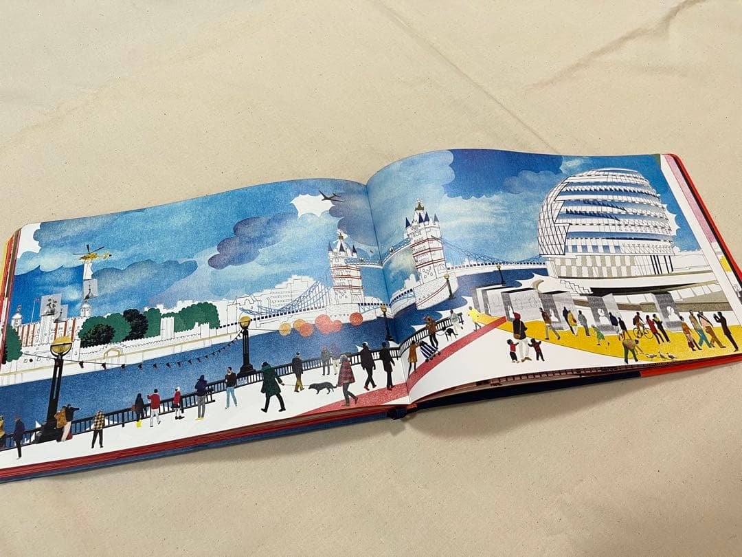 Louis Vuitton トラベルブック【London】